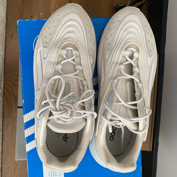Adidas Ozelia Sneakers NEW - Picture 4 of 7